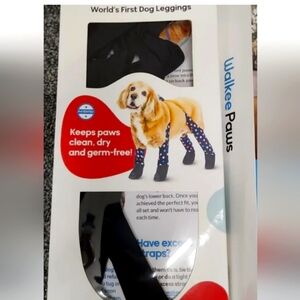 Opened box black size large dog leggings